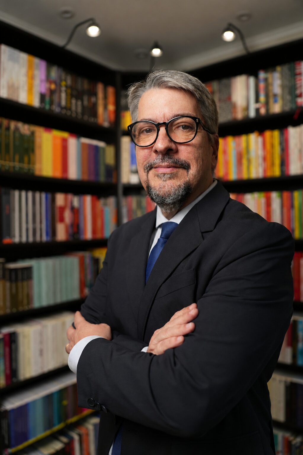 Dr. Carlos Ferreira — Advogado especialista em Nacionalidade Portuguesa